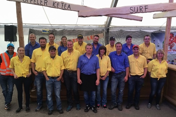 Die Helfer und das OK vom 10. Bar Fest Lenk.