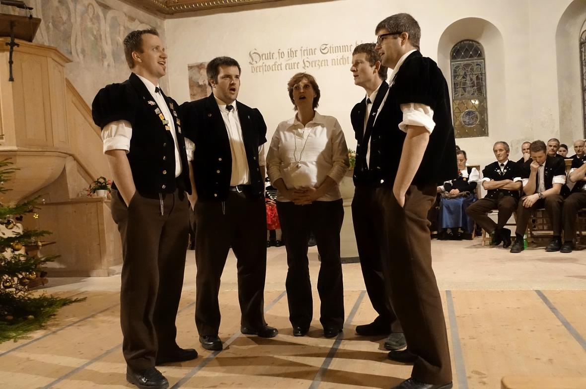 Die Horeflue Jutzer Saanenland mit der Vorjutzerin Sarah Lempen aus St. Stephan