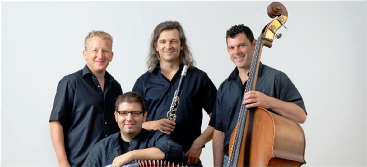 Die Hujässler bringen neue Volksmusik in den Bären Zweisimmen.