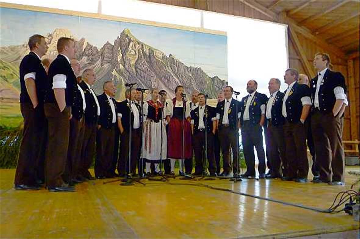 Die Jodler «Gruss vom Wasserngrat» überzeugten mit einem sehr schönen Klang.