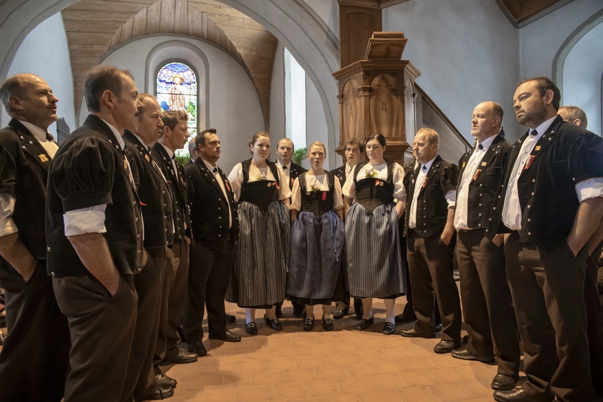 Die Jodler aus Diemtigen lieben und pflegen Naturjutze und die Kameradschaft.