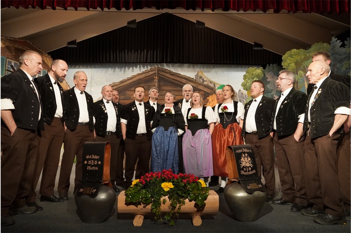 Die Jodlergruppe Edelwyss-Stärnen Grindelwald trat als Gastformation auf.