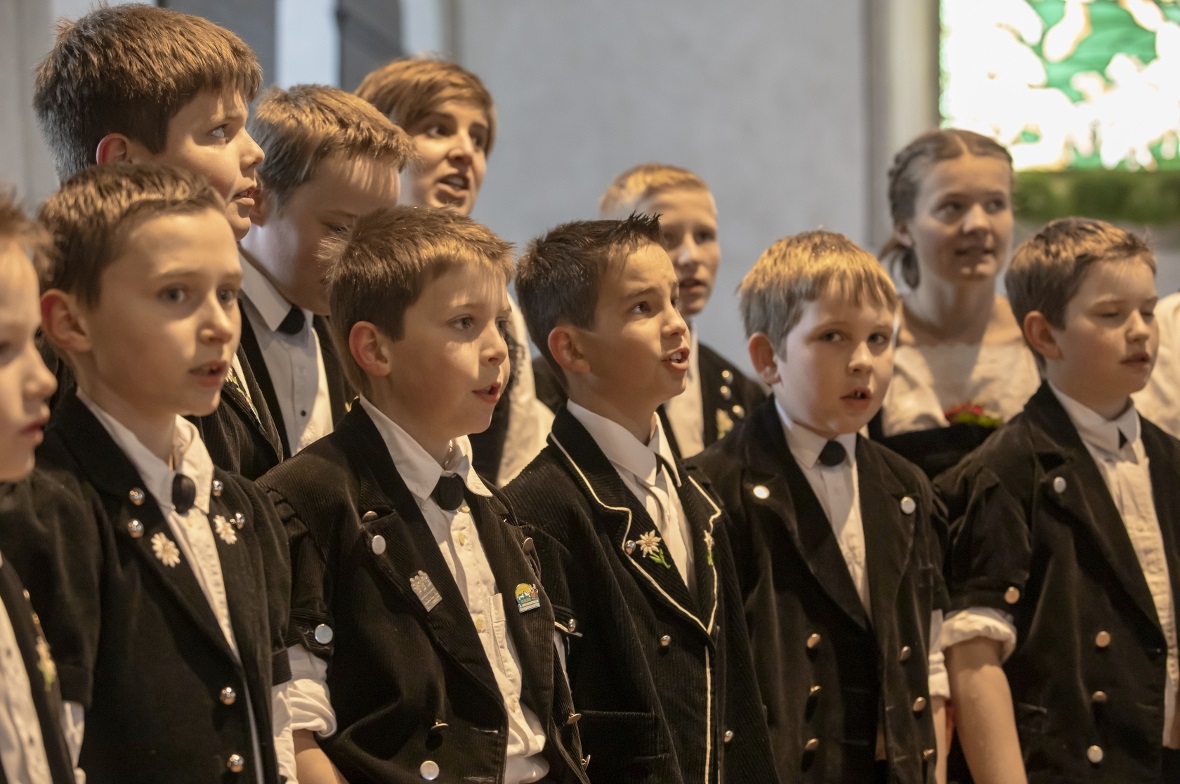 Die Jungjodler «Wyssi Burg» Därstetten zeigten, am Amts-Jodlertag in Boltigen wie viel Potenzial im Nachwuchs steckt.