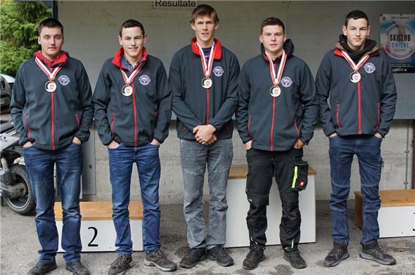 Die Jungschützen der Sportschützen Diemtigtal, (v.l.) Nico Minnig, Marc Minnig, Patrick Stucki, Nico Schär, Jan Minnig, gewannen die Jungschützenkonkurrenz.