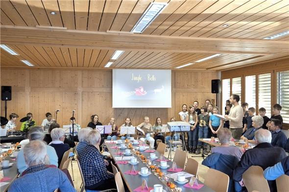Die Kinder der Schule St. Stephan sorgten an der Seniorenweihnacht für die Musik.