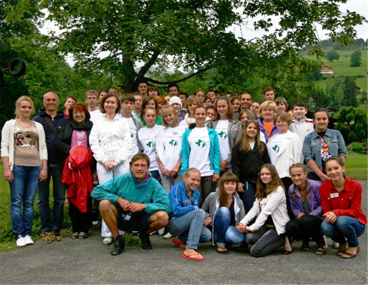Die Kinder und Jugendlichen aus Tschernobyl geniessen vom 17. Juli bis zum 7. August 2011 die Lenker Bergluft.
