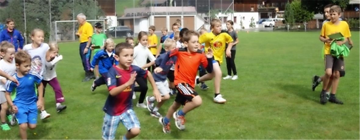 Die Kleinsten beim Dauerlauf. Einsatz pur!