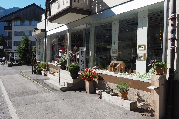 Die Lage verschlechterte sich. In den Monaten April bis Juni brach der Umsatz derart ein, dass die Fixkosten nicht mehr gedeckt waren.