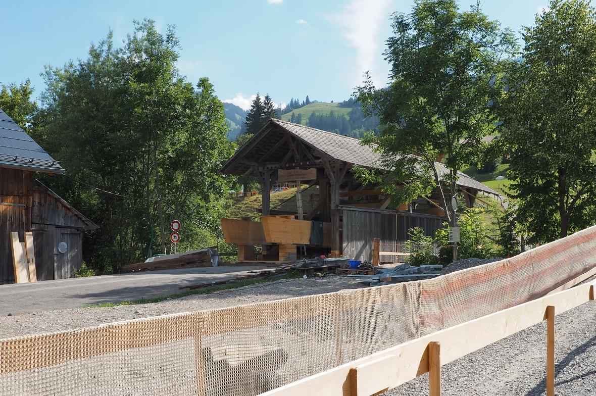 Die Lischerenbrücke war vorübergehend eine Hängebrücke Die Lischerenbrücke wird saniert.