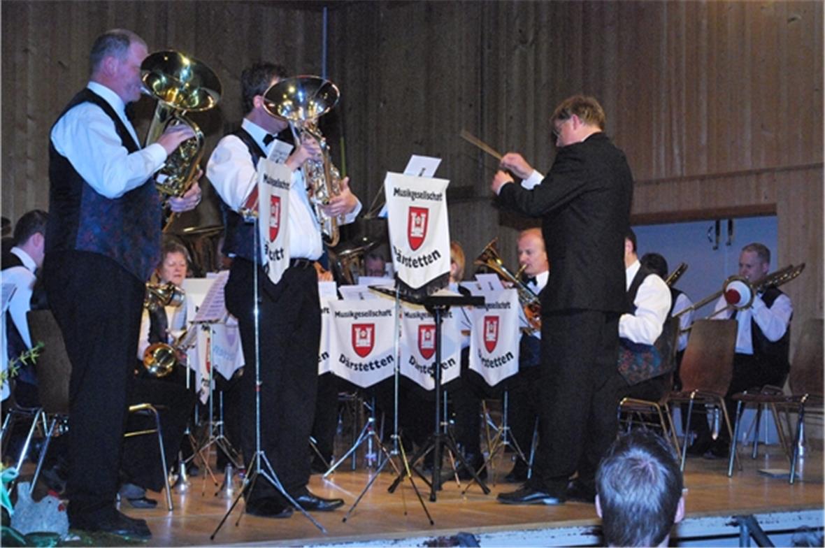 Die MG Därstetten musizierte am Frühlingskonzert unter der Leitung von Alfred Fi...