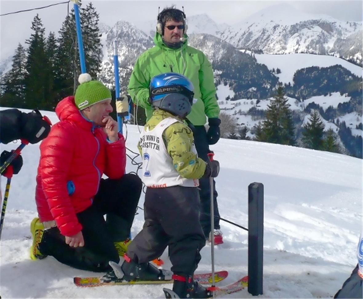 Die Mädchen der Kategorie 1 am Start.