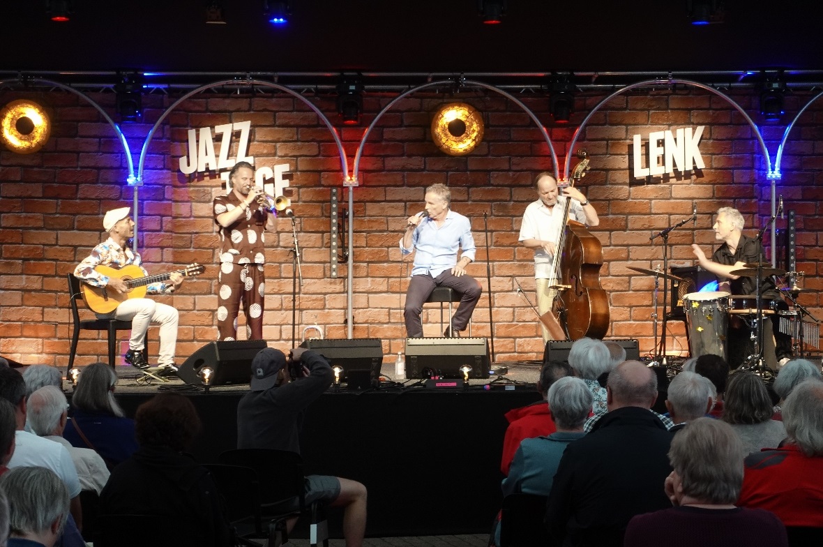 Die MatterLive-Band mit Jazztrompeter Daniel Woodtli, die im Rahmen der Jazz Tag...