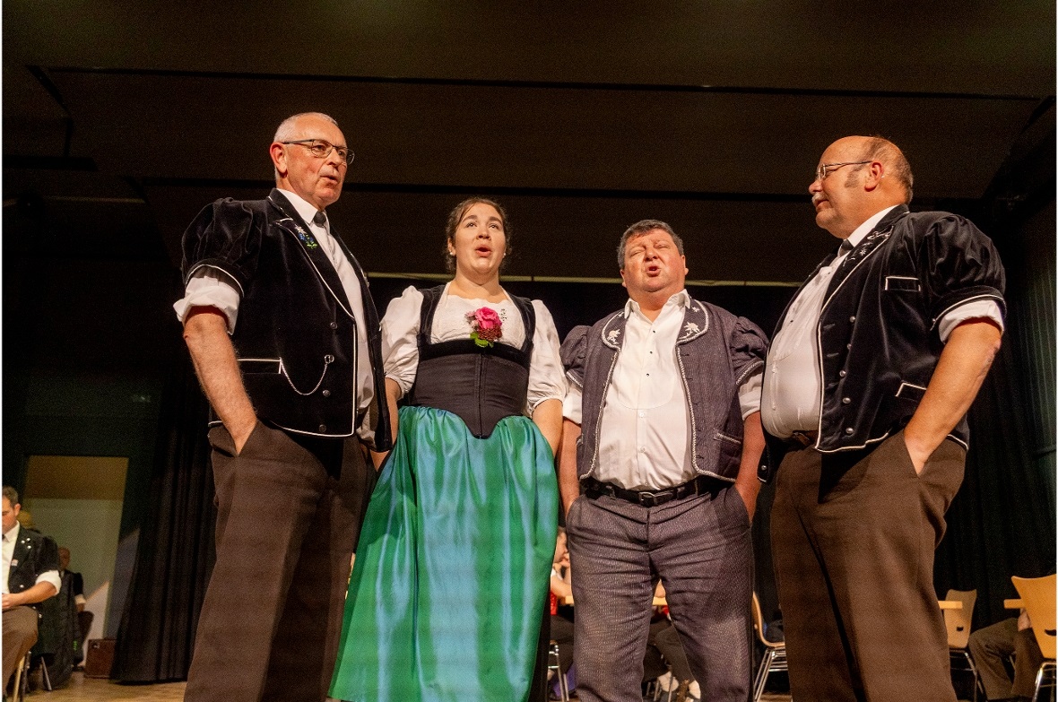 Die Musikformation Härzensfründe besteht aus Simon Bianchi, Pia Wiedmer, Erwin B...