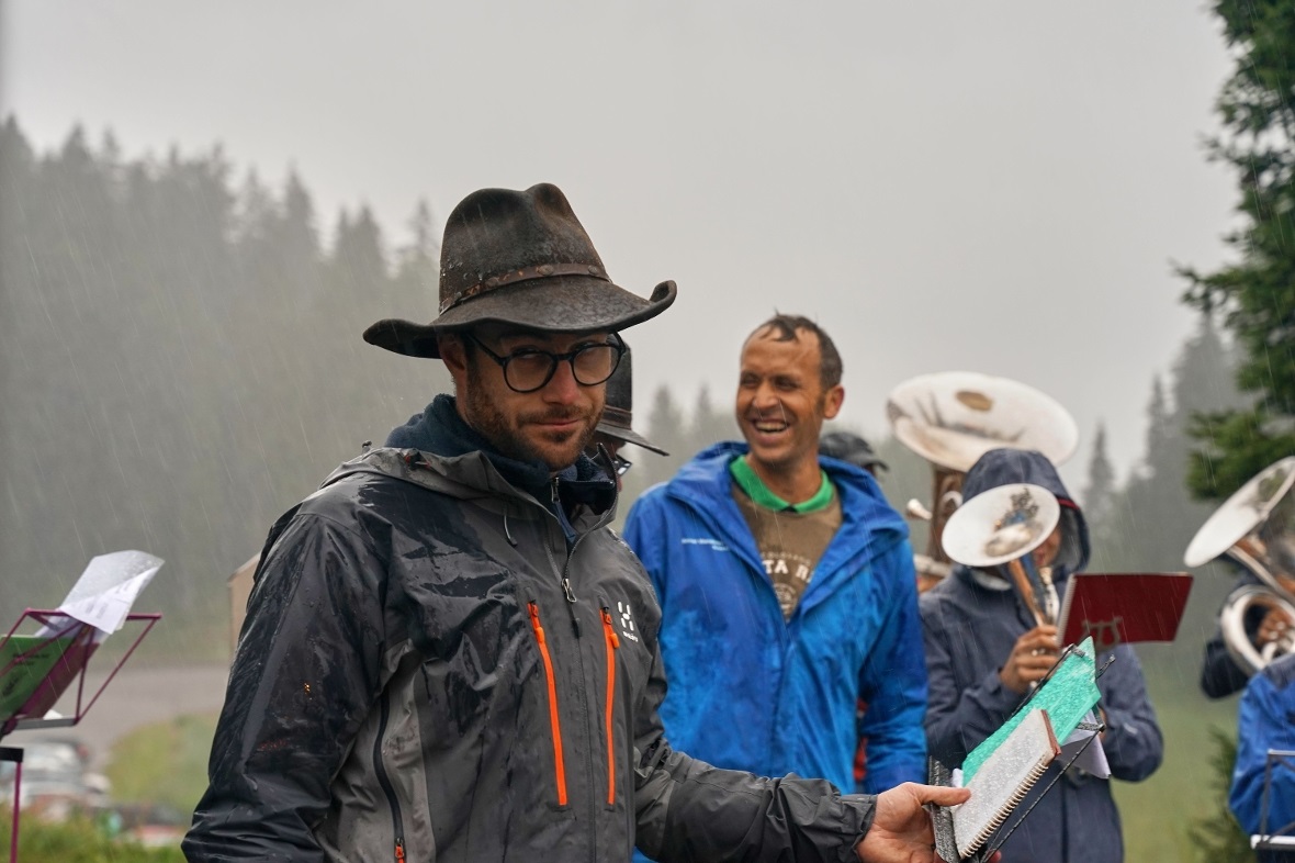 Die Musikgesellschaft Boltigen war nicht zu beneiden um musste sich mehrfach den...