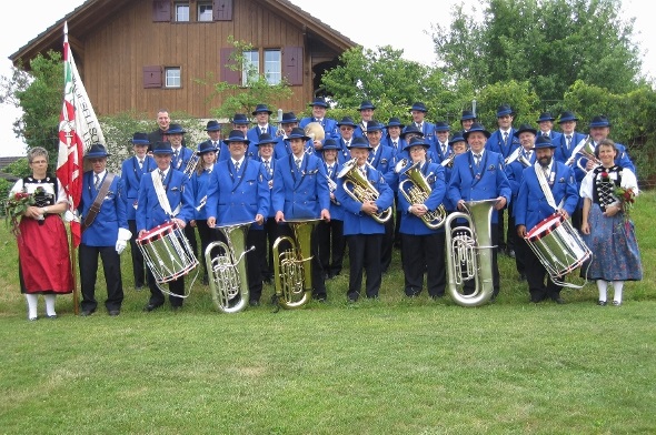 Die Musikgesellschaft Lenk am 23. Bernischen Kantonal-Musikfest 2014 in Aarwangen.