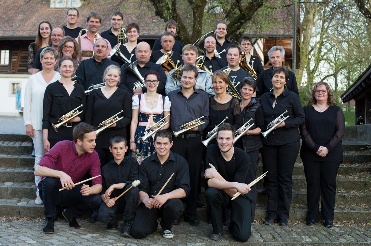 Erfolg an der Brass Night in Münsingen Die Musikgesellschaft Oberwil überzeugte das Publikum der Brass Night in Münsingen zusammen mit den Schauspielern.