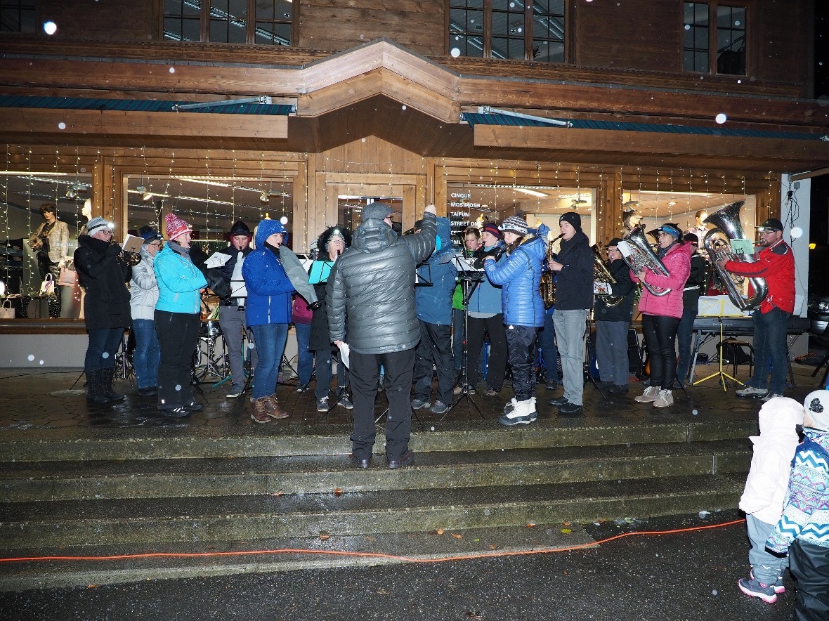 Die Musikgesellschaft Zweisimmen.