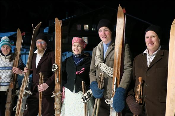 Die «Nostalgiker» sind bereit für ihren Auftritt.