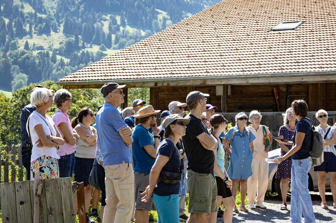 Die Premiere der neuen Dorfführung fand grossen Anklang.