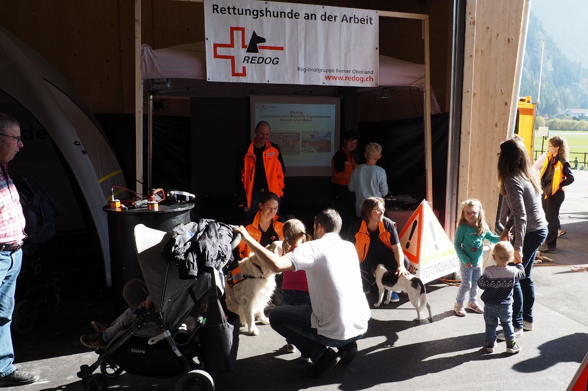 Die Redogs helfen bei der Vermisstensuche.