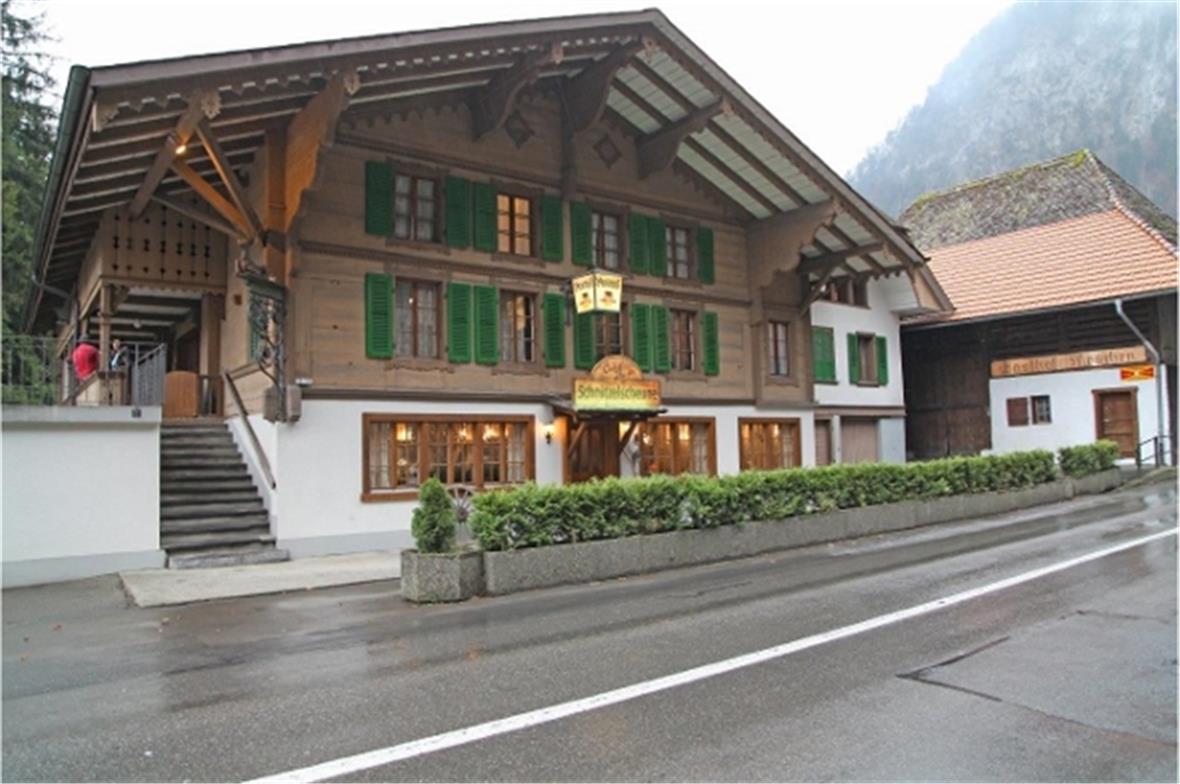 Die Schnitzelscheune im Hirschen Brodhüsi.