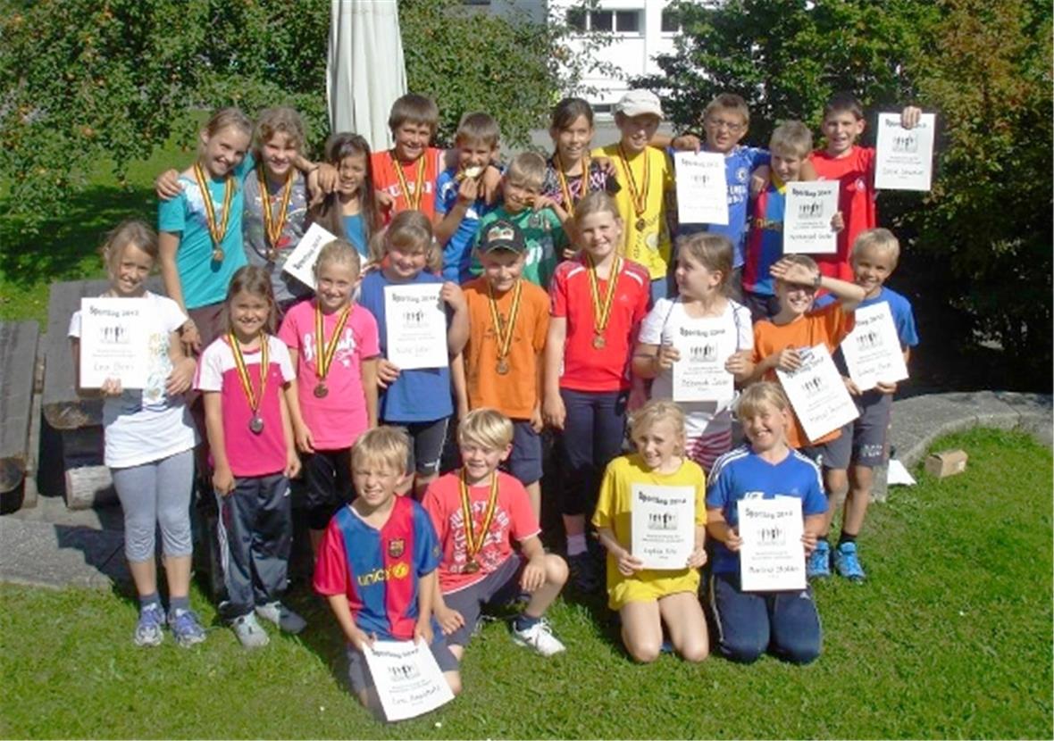 Die SchülerInnen des Spiel- und Sporttags.