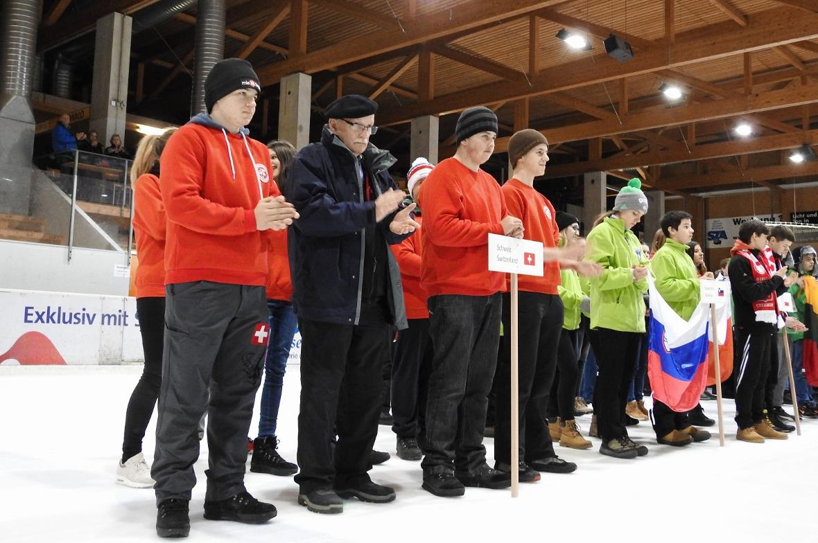 Die Schweizer Delegation mit Oskar Reusser (Junioren-Obmann)