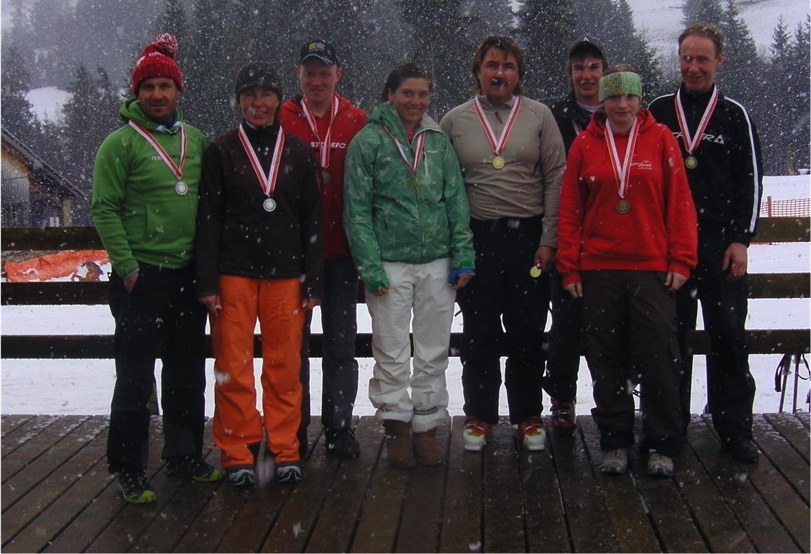 «D’Chefe» siegten am BOSV Mannschaftsriesenslalom Die Sieger der Erwachsenenkategorie