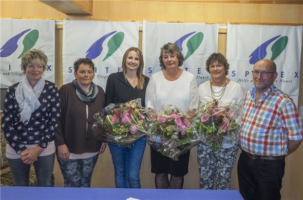 Die Spitex Obersimmental jubilierte: Anni Bieri, Präsidentin Daniela Zeller, Martina Eggen, Pflegedienstleiterin Christine Matti, Caroline Gobeli sowie Betriebsleiter Ueli von Känel.