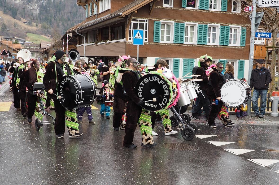 Die Taktsurfer aus Münchenbuchsee.