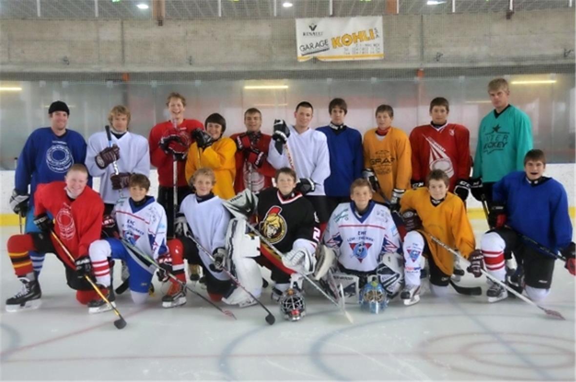 Die Teilnehmer des Mini- und Novizen-Camps in Leysin.