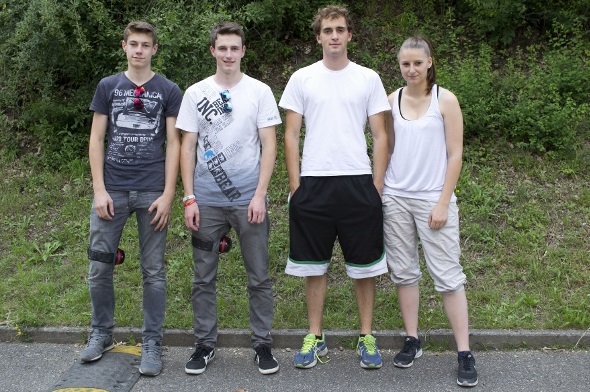 Die Teilnehmer und die Teilnehmerin vom Final am Sonntag: Die Brüder Michael und Manuel Schmid, Carlo Klossner und Angela Jukic.