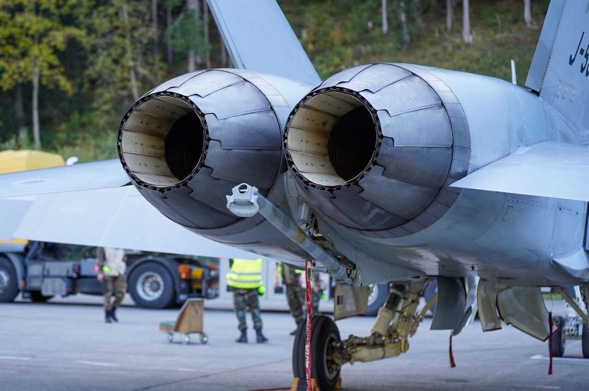 Die Triebwerke der F/A-18 mit dem Fanghaken - der kam in St. Stephan allerdings ...