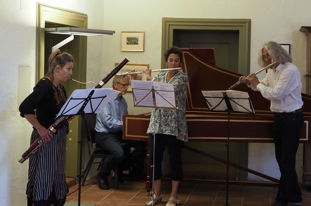 Die Trio-Sonaten wurde von Ursina Wampfler (Fagott), Roland Neuhaus (Cembalo) so...