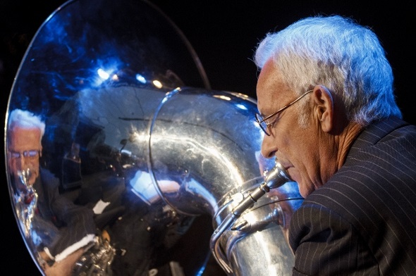 Die Tuba als Fundament: Swiss Yerba Buena Creole Rice Jazz Band.