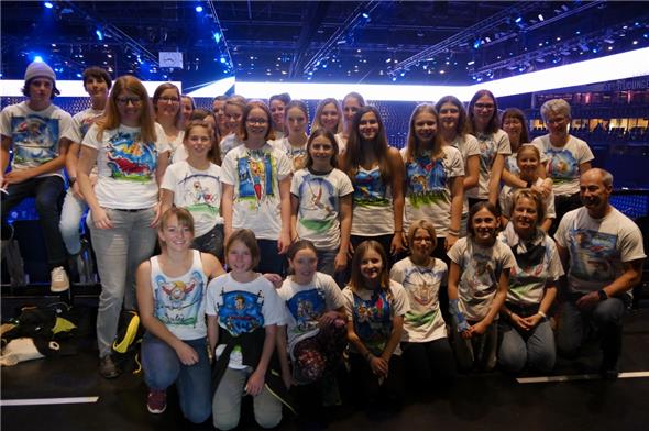 Die Turnerinnnen und Turner genossen den Tag am Swiss Cup in Zürich und staunten über das Dargebotene.