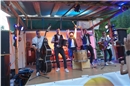Die Vollblutmusiker von VolxRox brachten eine treue Fangemeinde mit.