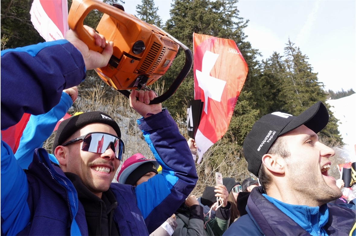 Die beiden Franatiker Lorenz Ast und Marco Siegenthaler machten mit ihrer abgeän...