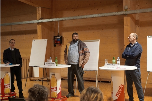 Die drei Kandidaten gaben Auskunft über ihre Haltungen in verschiedenen Fragen. Von links: Stefan Janzi, Christoph Stalder und Matthias Matti.