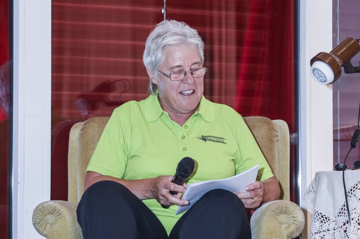 Die ehemalige Präsidentin Beatrice Rösti (bis Ende der 90 Jahre führte mit Humor...