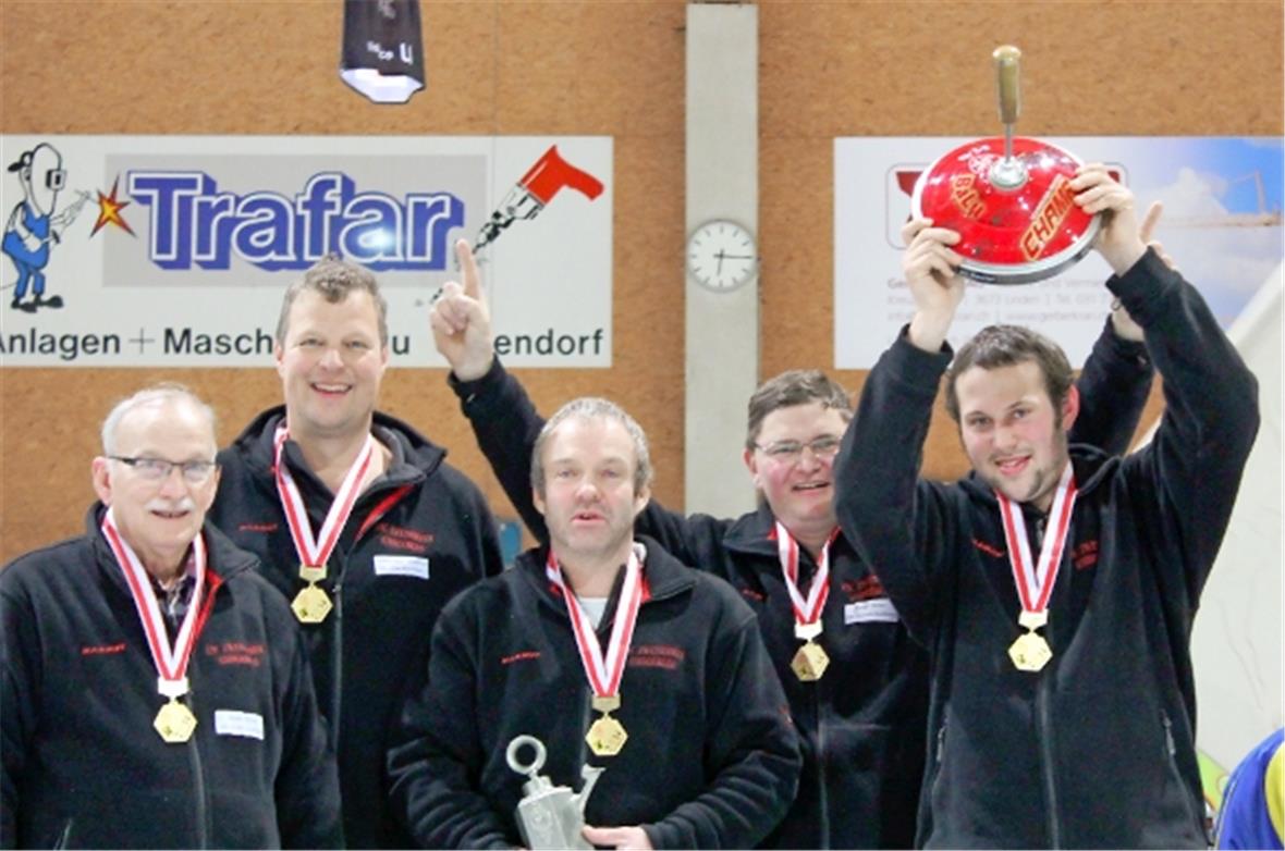 Die erfolgreichen Schweizermeister: Oskar Reusser, Bernhard Vorderegger, Andreas Bischoff, Heinz Knöri, Tobias Bischoff.