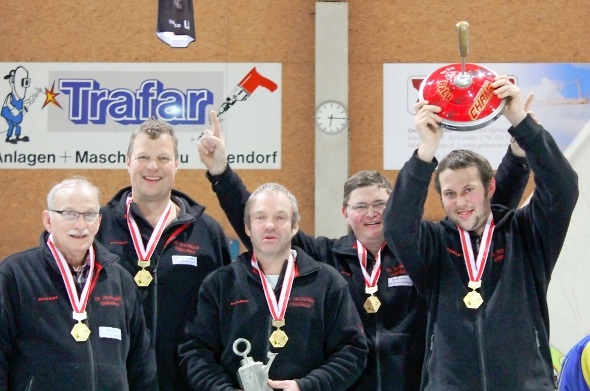 Die erfolgreichen Schweizermeister: Oskar Reusser, Bernhard Vorderegger, Andreas Bischoff, Heinz Knöri, Tobias Bischoff.