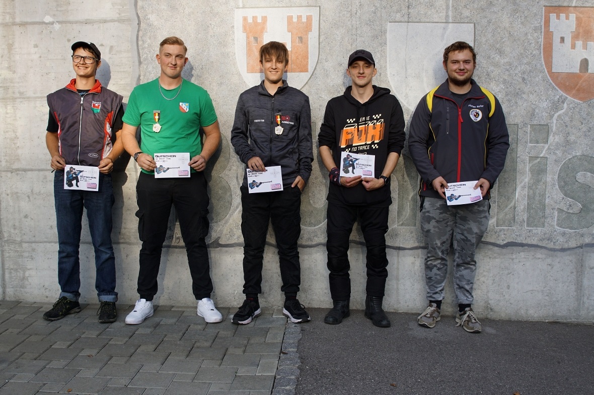 Die fünf besten Jungschützen (v.l.) Patrick Heim, Nils Kunz, Fynn Heimberg, Björn Oppliger und Florian Hofer.