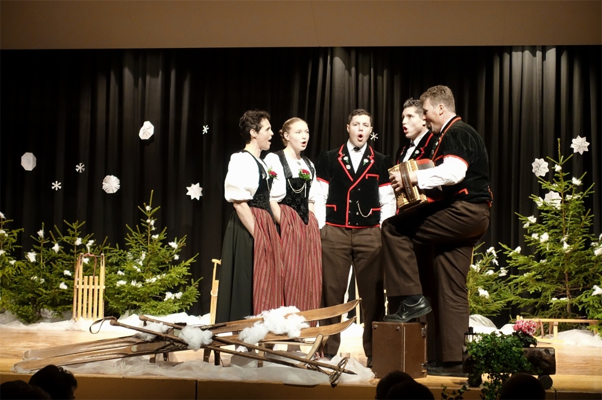 Die fünfköpfige Bauern- und Jodlerfamilie Leuenberger aus dem emmentalischen Eggiwil wusste mit ihrem gepflegten Jodelgesang zu gefallen.