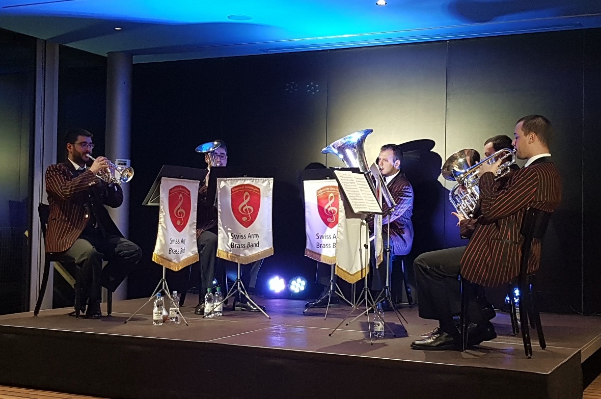Die fünfköpfige Swiss Army Brass Band sorgte für gefühlvolle und zugleich energi...