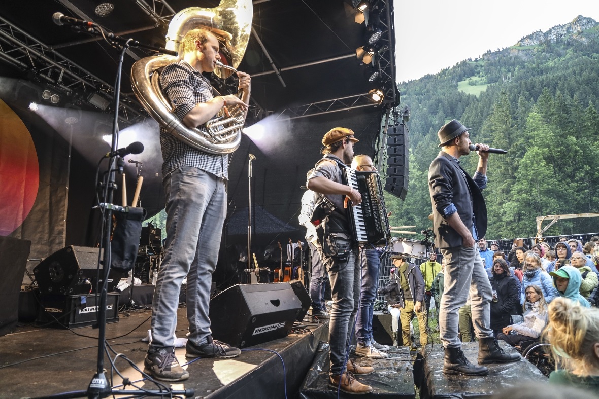 Die genialen Untehalter und Musiker Troubas Kater