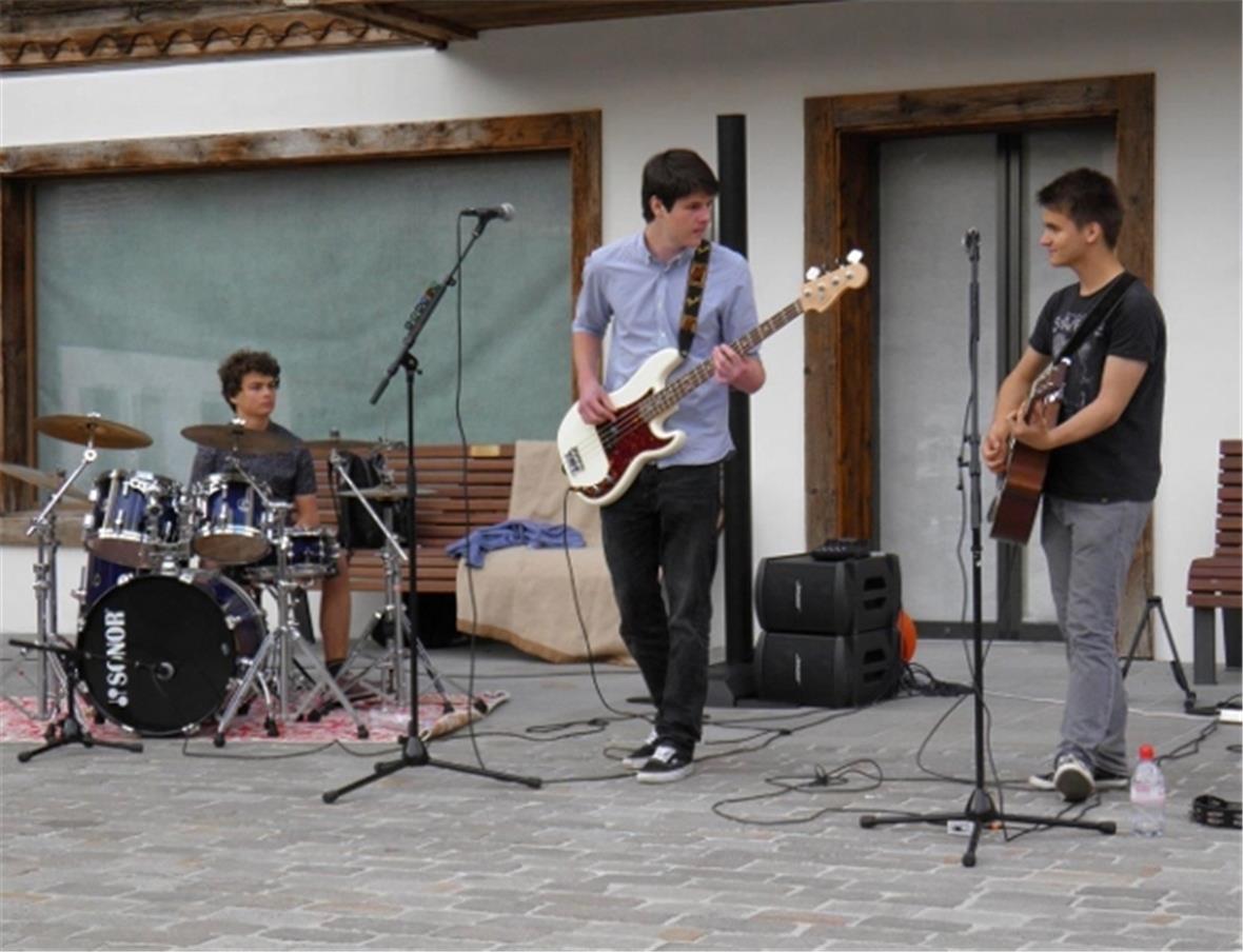 Die junge Indie-Rockband «Frabjous» mit Lukas Heiniger, Giuliano Martinelli und Jamie Hänni.