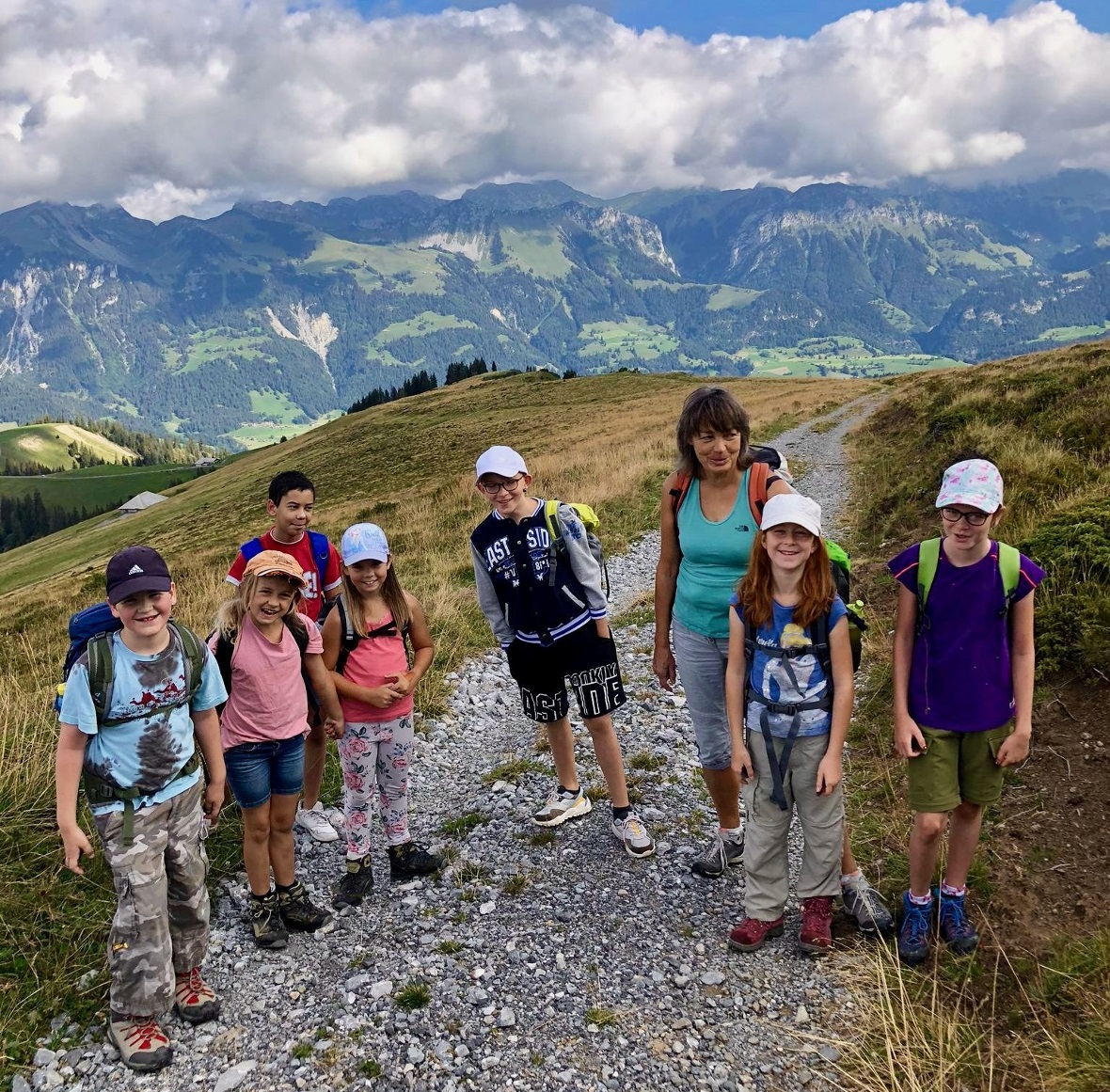 Die kleinste Gruppe namens «Piccolo» geniesst die Höhenwanderung über das Nieder...