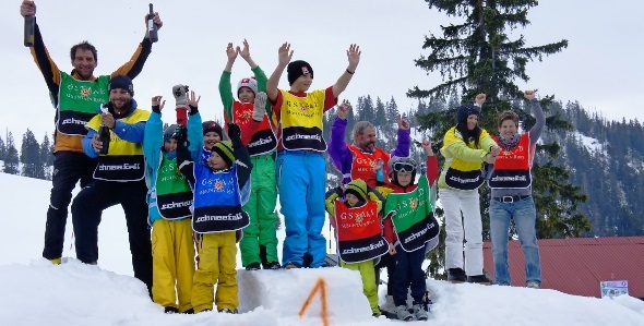 Die neue Sportart Schlittel Cross auf der Quartermile begeistert und brachte Lebensfreude ins Sparenmoos.