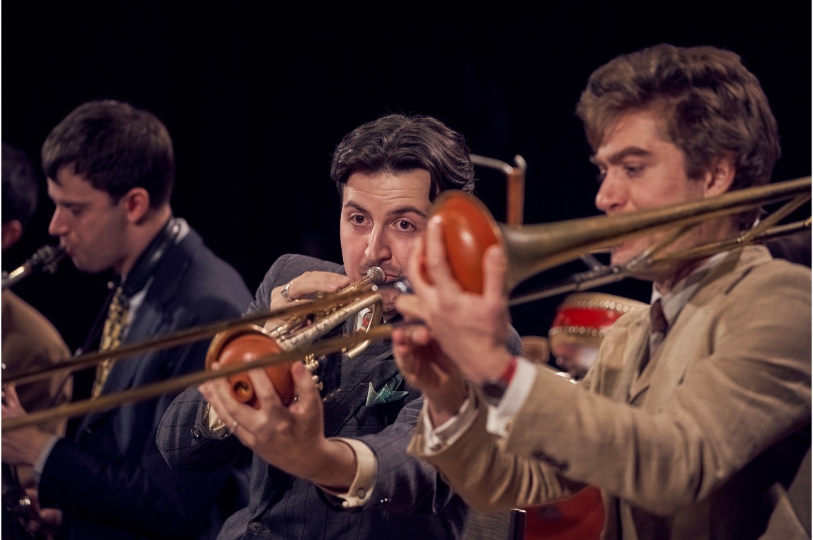 Die niederländisch-internationale Jazzband The Fried Seven interpretiert Hot Jaz...